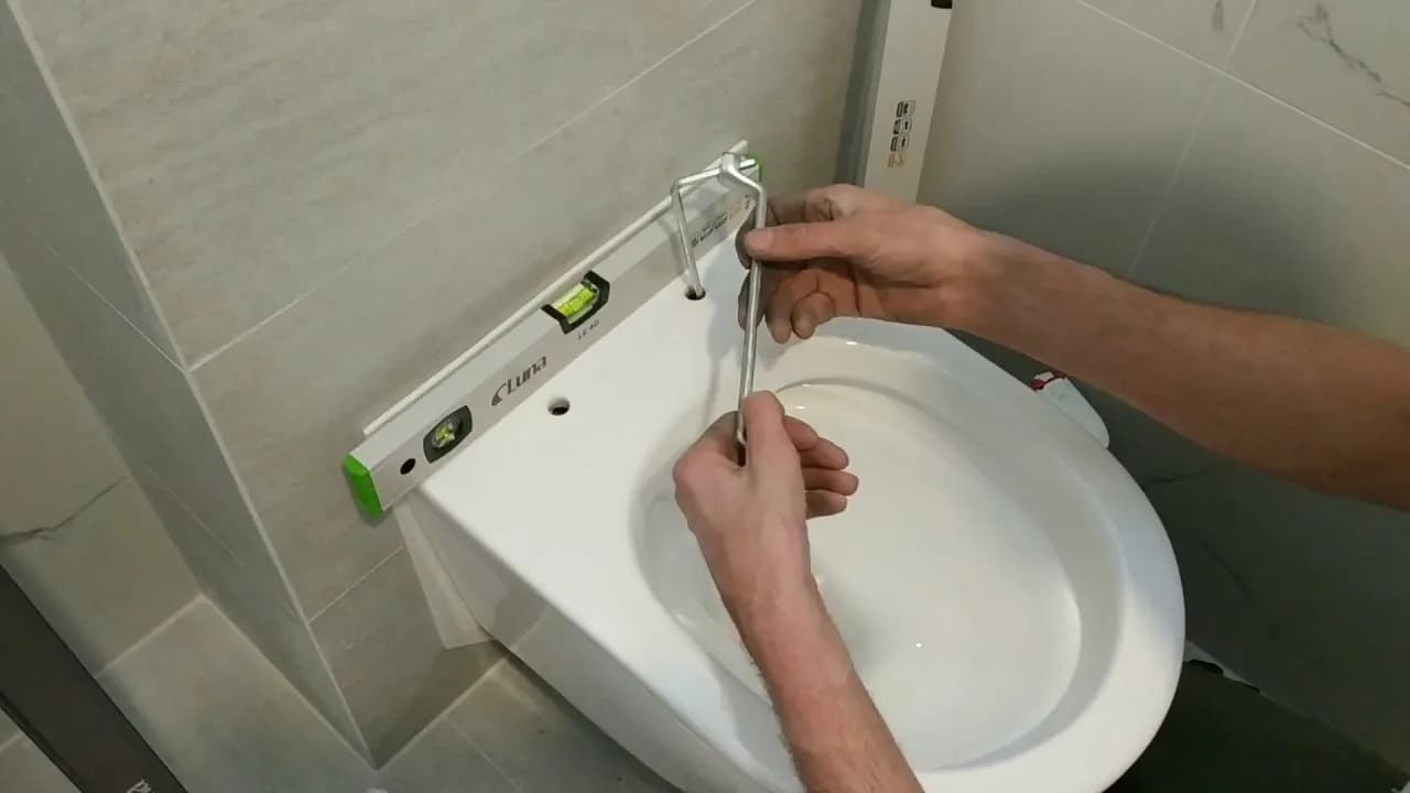 Jak podłączyć muszlę klozetową bez błędów - krok po kroku do sukcesu